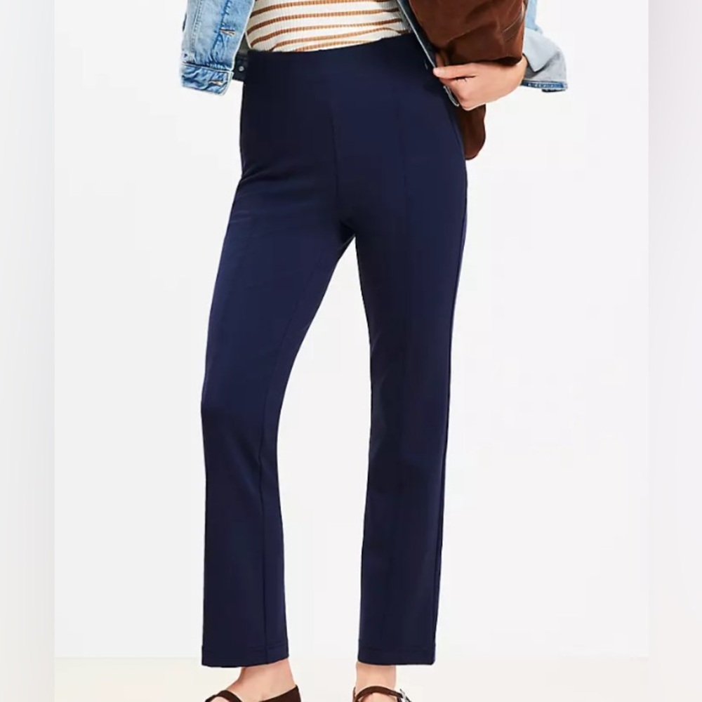 LOFT Women's Navy Blue Pull On Straight Pants in Ponte Size M Style NWT